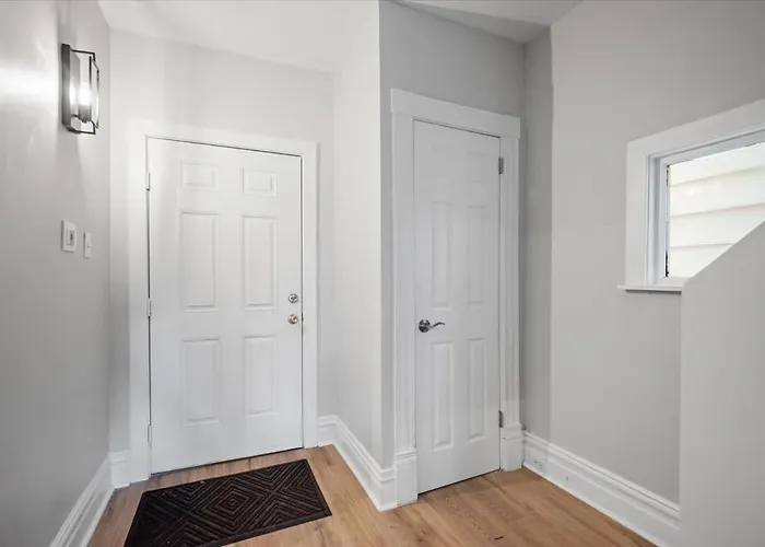 Classic 4 Square - Easy Access To Town And Airport Pittsburgh